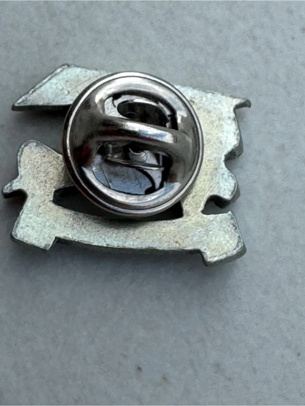 Vintage Smithsonian Lapel Pin.